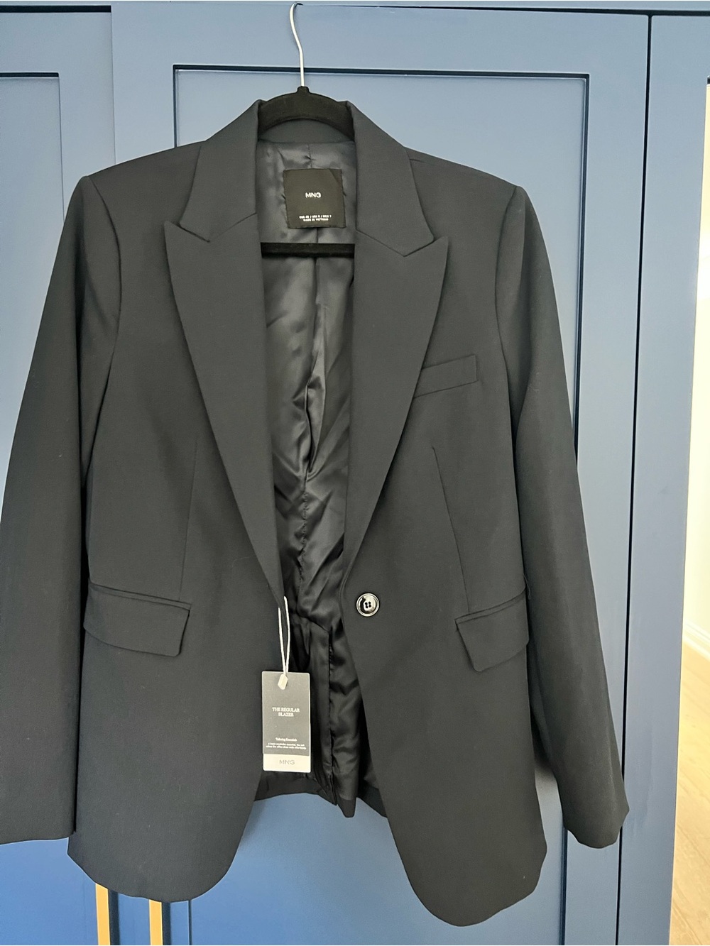 Mango Women’s Navy Boreal ‘The Regular Blazer’ size 8.